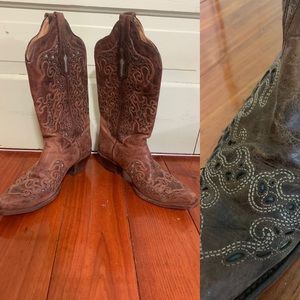 Corral boots
